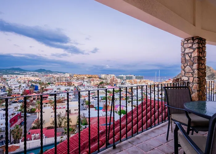Hotel Marina View 3*